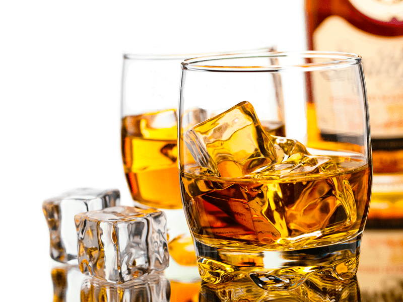 whisky français dans un verre