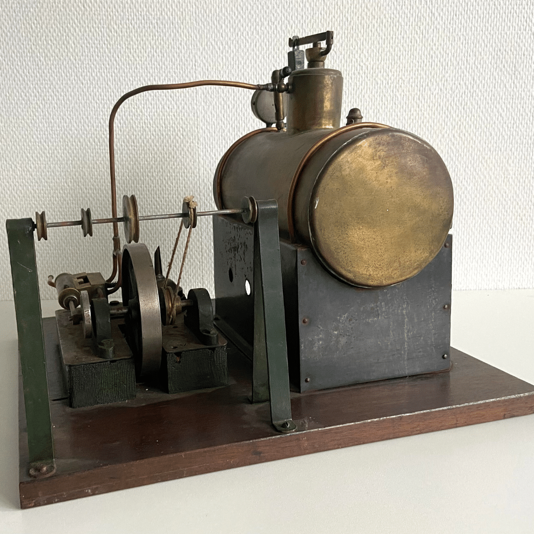Machine à vapeur
