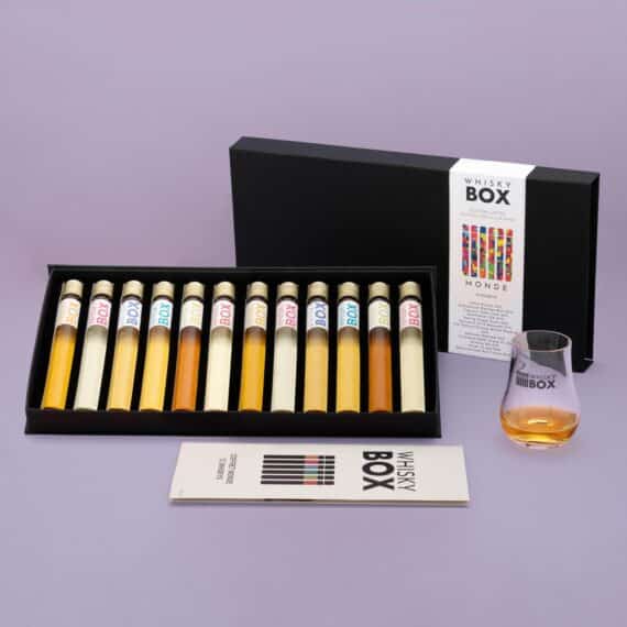 Coffret dégustation et découverte parmi une sélection des plus prestigieuses bouteilles de whiskys disponibles.